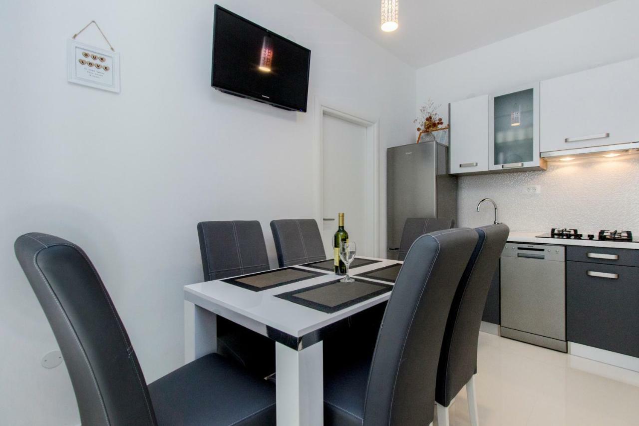 Apartmani Vesna Grebaštica Kültér fotó